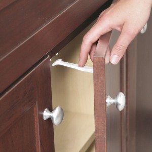free-home-made-simple-cabinet-latch-tfs